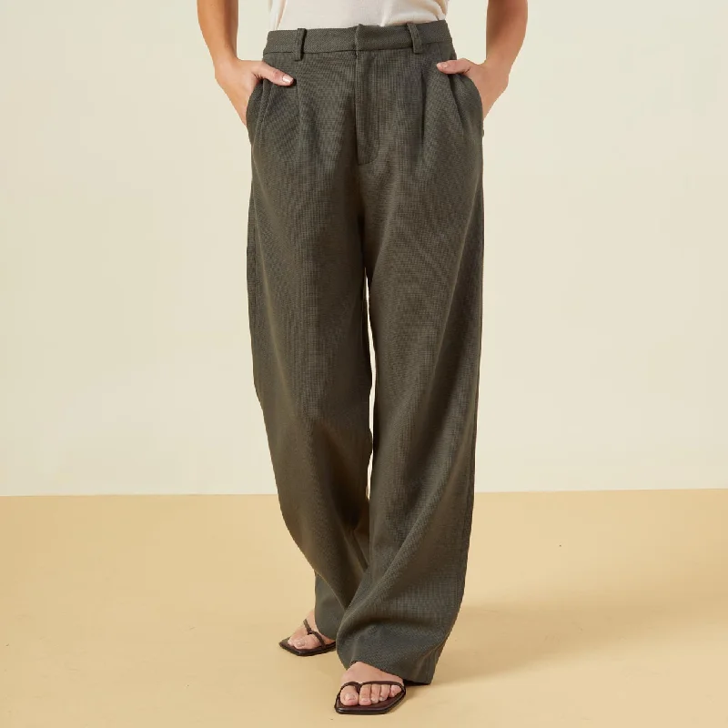 Bonded Thermal Pleated Pants