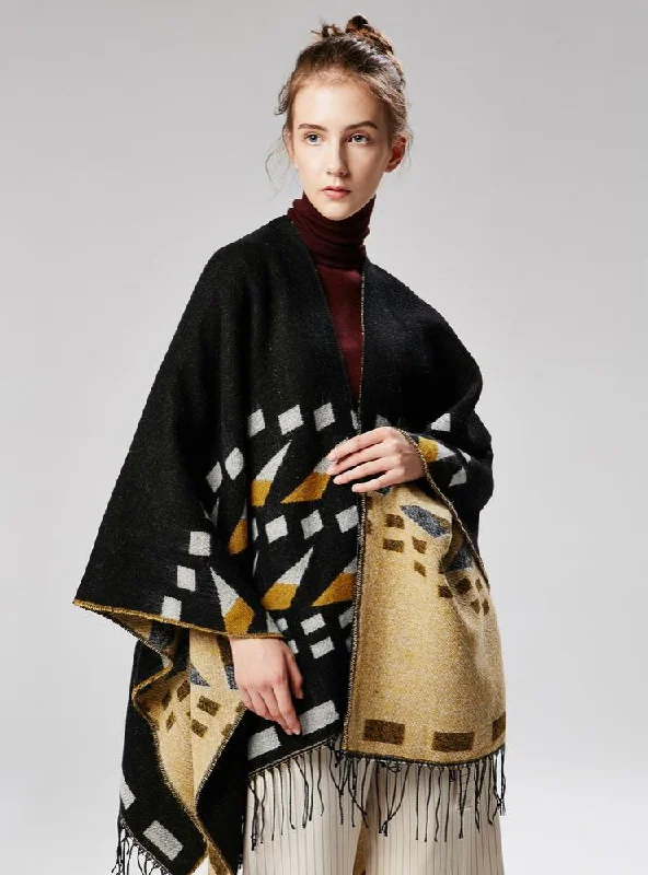 TRIANGULAR SMALL SQUARE JACQUARD TASSEL SPLIT CLOAK